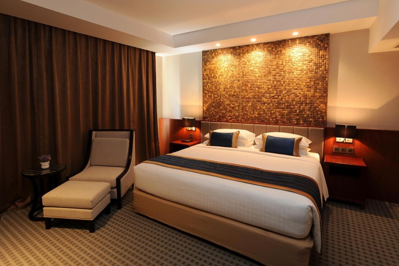 Yangon Thanlwin Hotel Extérieur photo